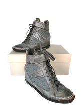 Charger l&#39;image dans la galerie, Basket en cuir et lainage gris Santoni
